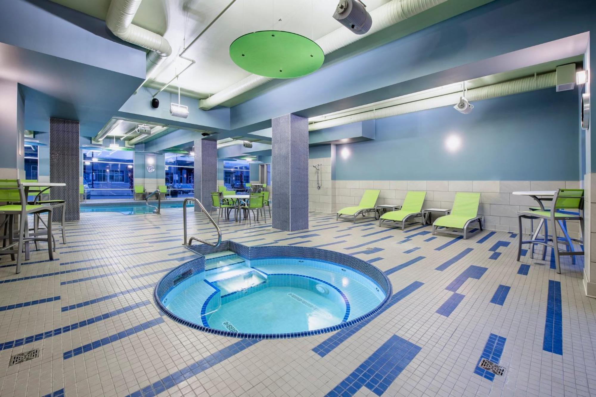 Holiday Inn Express & Suites Kelowna - East By Ihg Buitenkant foto