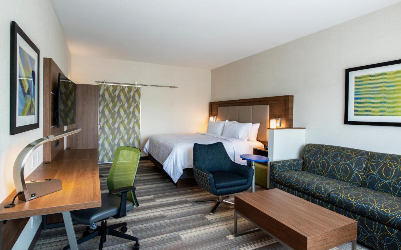 Holiday Inn Express & Suites Kelowna - East By Ihg Buitenkant foto